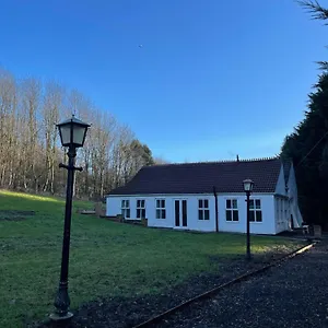 Upsall Warren , Middlesbrough United Kingdom