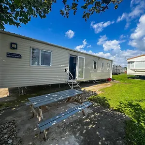 Great 8 Berth Caravan At Le Mere In Yorkshire Ref 71001i , Tunstall (East Riding of Yorkshire) United Kingdom